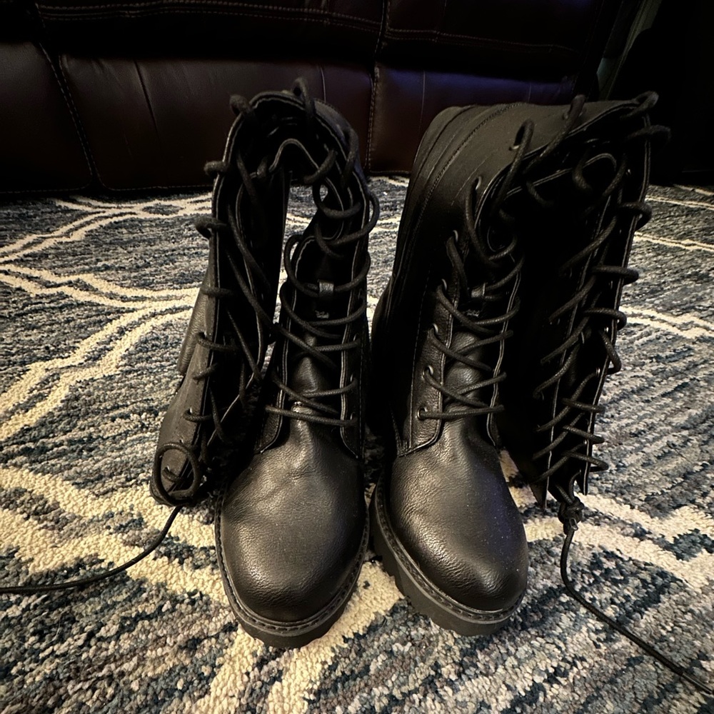 LANE BRYANT LACE UP BLACK KNEE BOOTS-BRAND NEW